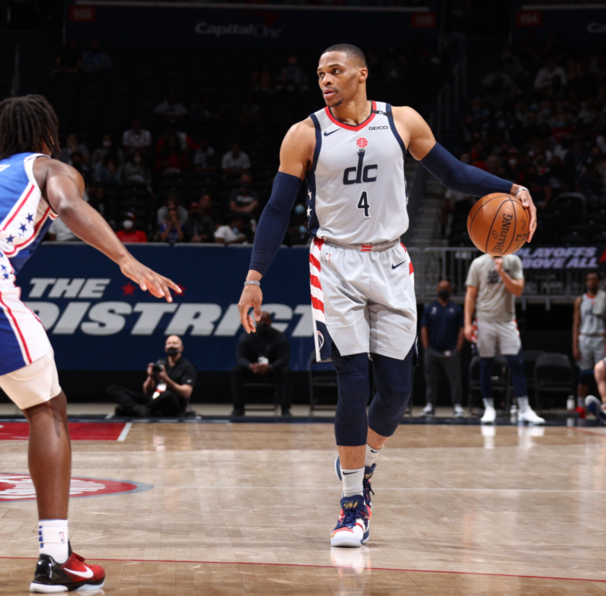 奇才队展现团队凝聚力,获得胜利 奇才队展现团队凝聚力,获得胜利