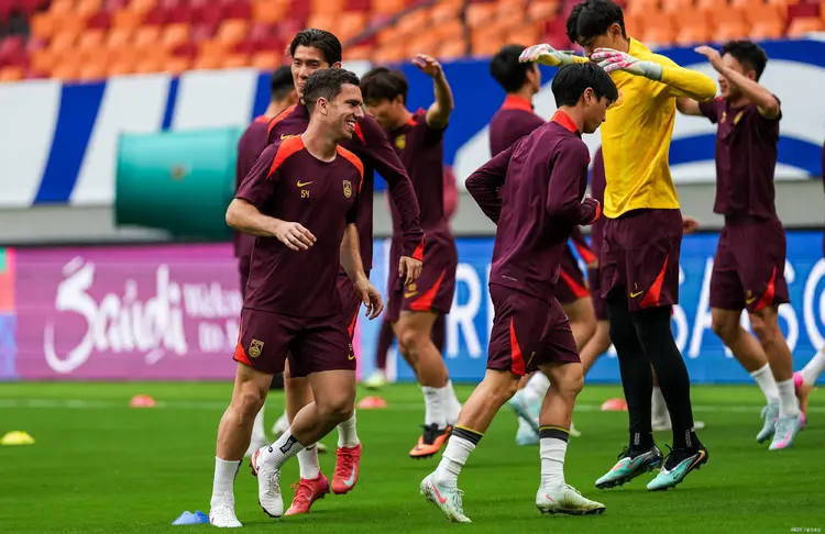 郑智复出迎战，力争在场上发挥最佳状态