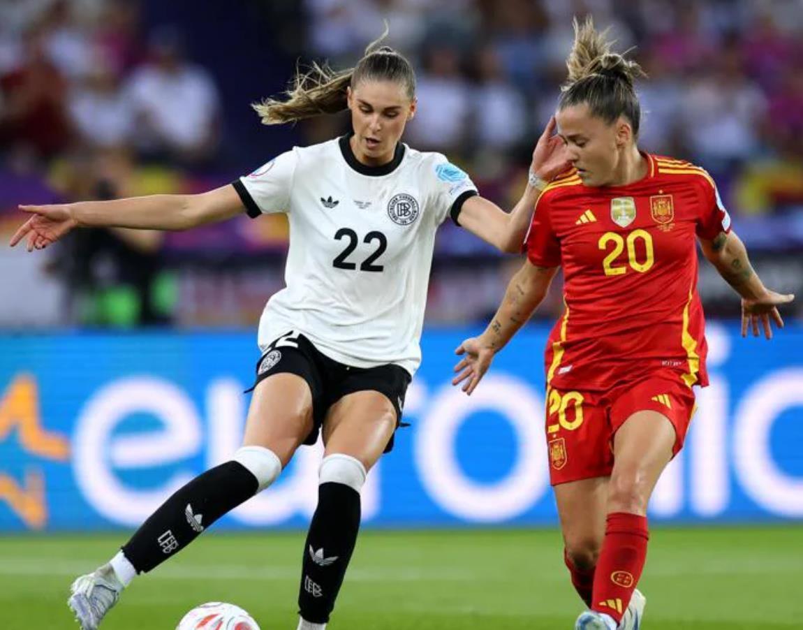 芬兰队惨败希腊，无缘晋级欧洲杯决赛阶段的简单介绍